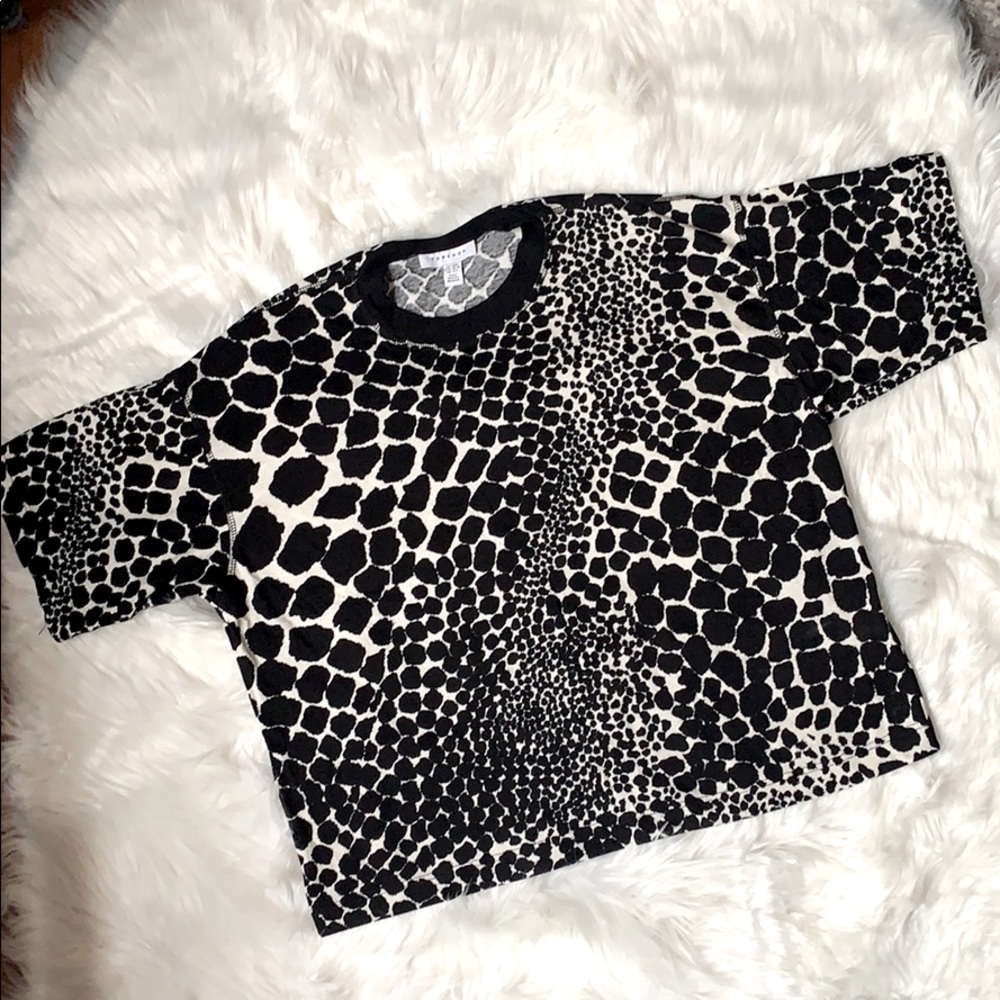 Women's Black and White Animal Print Short Sleeve Top